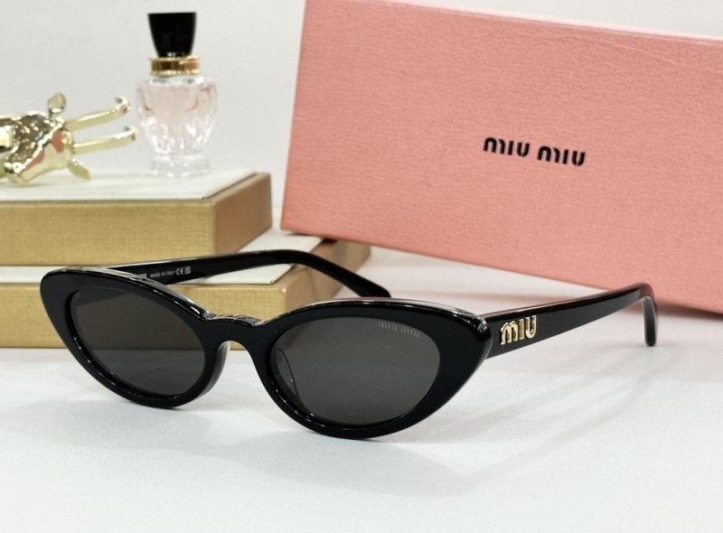 Miu miu Sunglasses